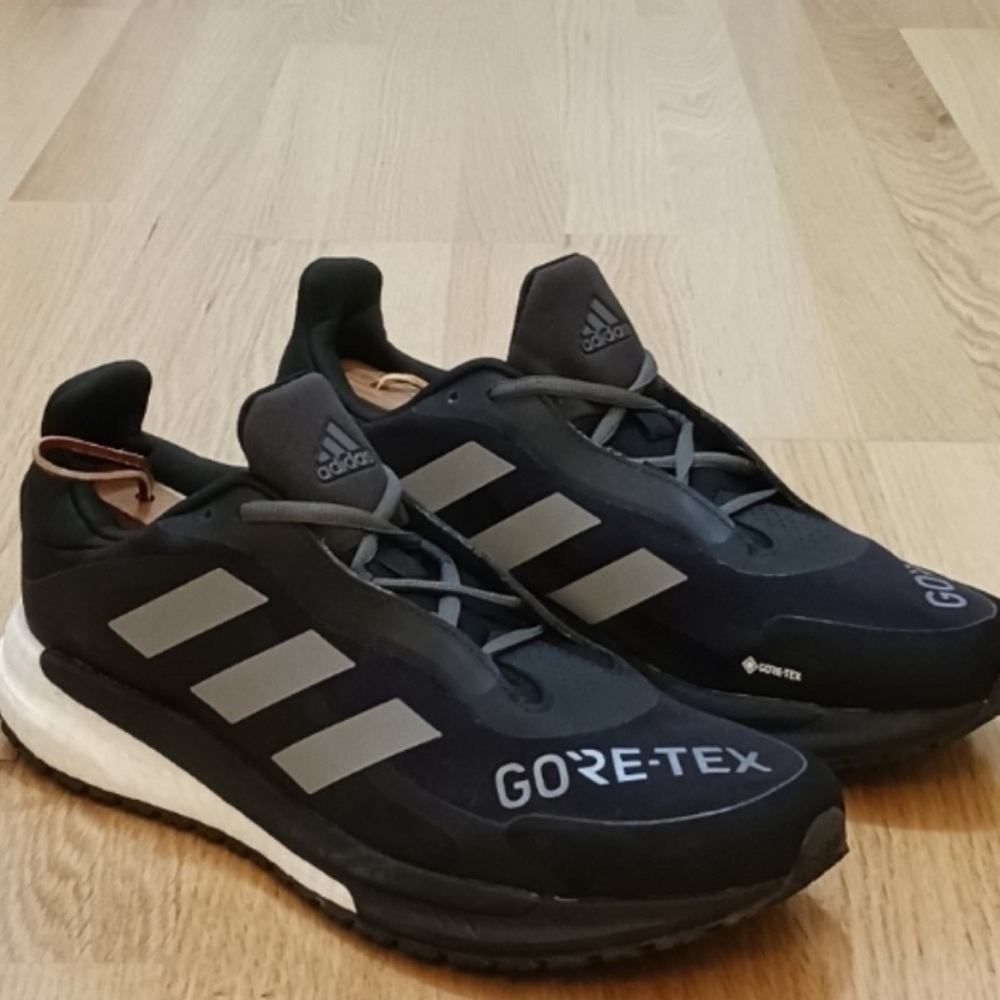 Adidas GORE-TEX Solar Glide 11.5 Great Condition
